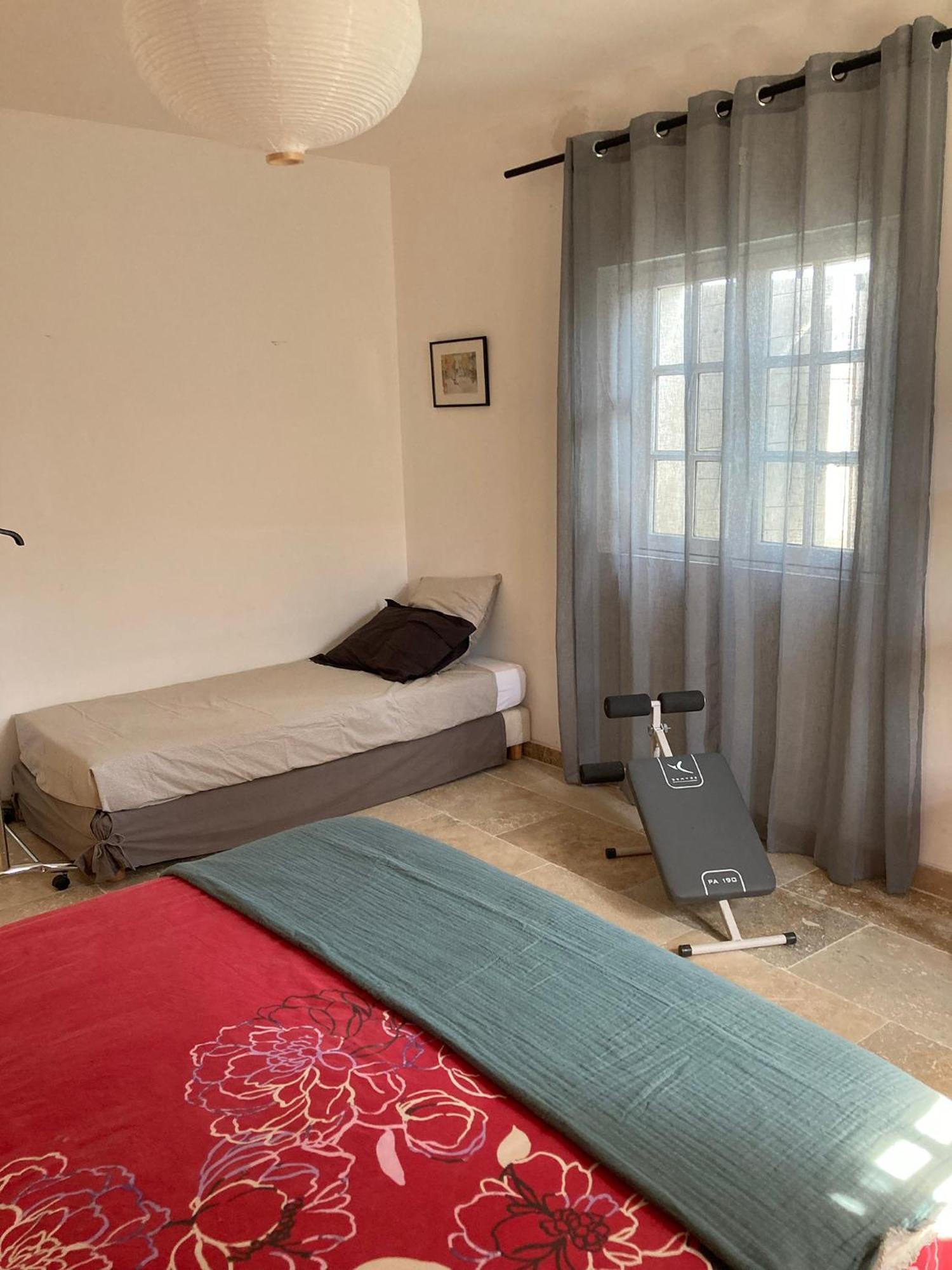 Chambres Independantes En Plein Centre Historique Beaucaire  Εξωτερικό φωτογραφία