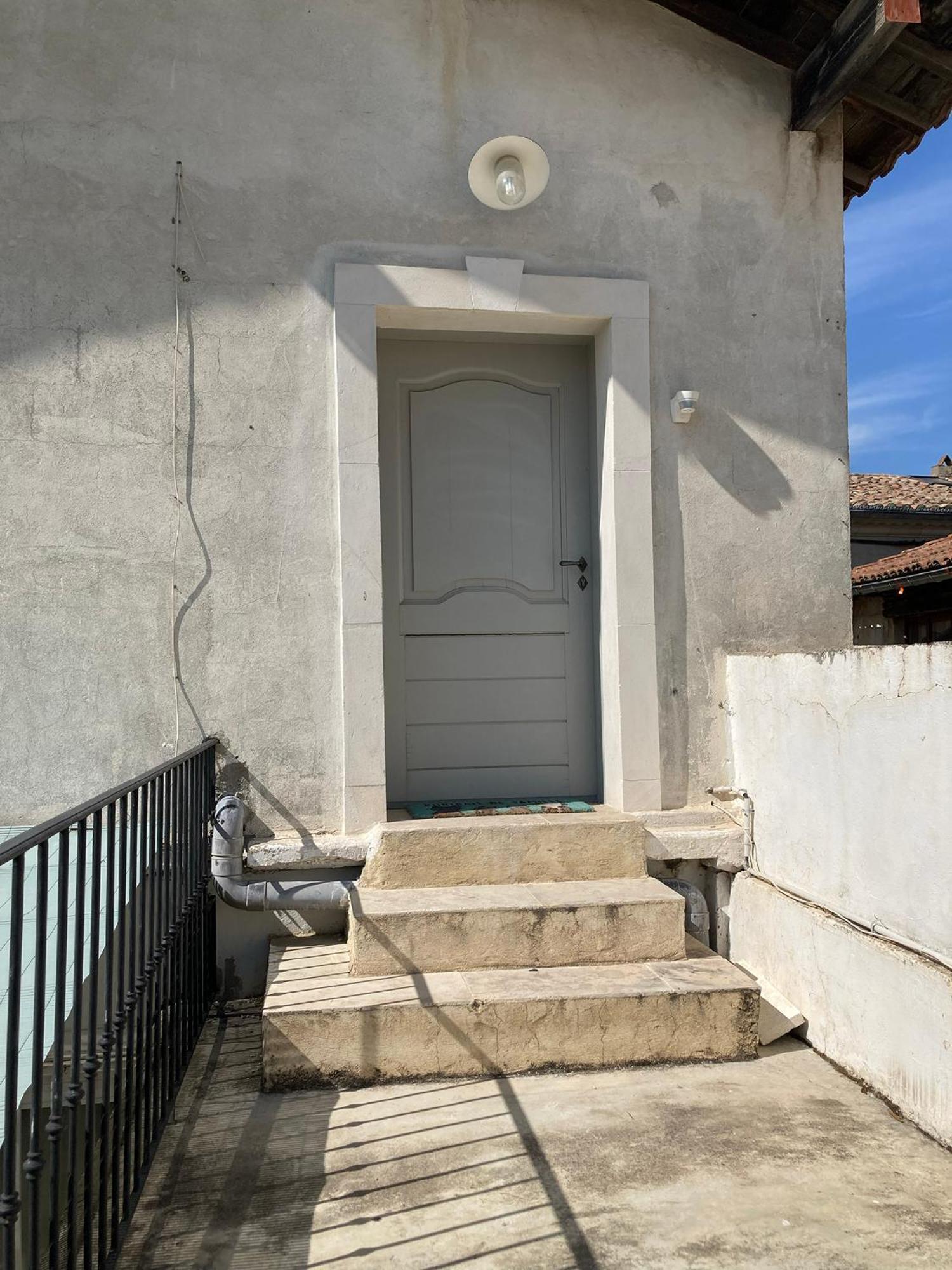 Chambres Independantes En Plein Centre Historique Beaucaire  Εξωτερικό φωτογραφία